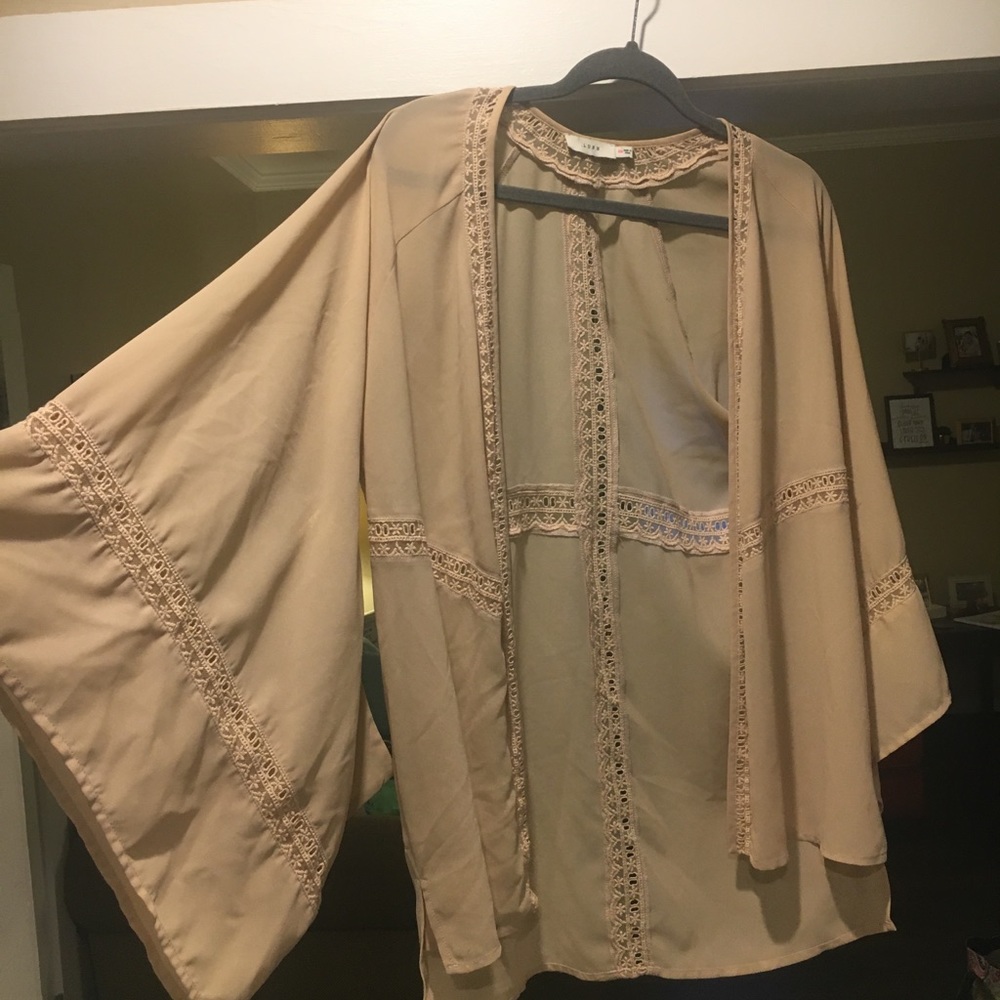 Tan kimono